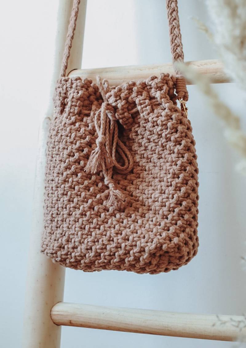 Makramee Mini Bucket Bag , Cindy' Makramee Mini Bucket Bag , Cindy' von AMANOat