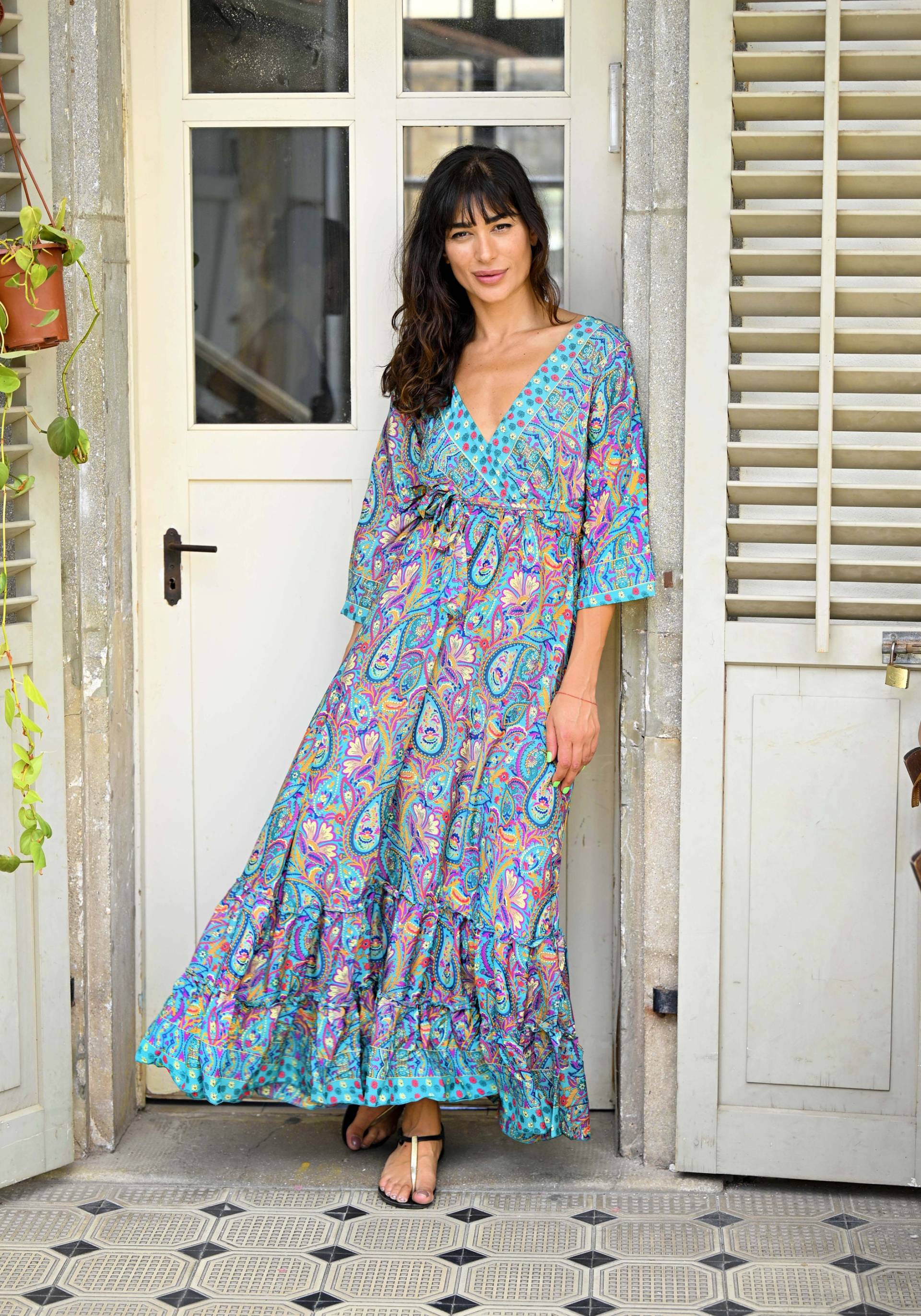 Elegantes Boho Chic Blumen Print Kleid Mit V-Ausschnitt | Sommerkleid Offenem Rücken Hochzeits-Gastkleid Langes Maxi Kimono-Kleid Kaftan-Kleid Elegantes Boho Chic Blumen Print Kleid Mit V-Ausschnitt | Sommerkleid Offenem Rücken Hochzeits-Gastkleid Langes Maxi Kimono-Kleid Kaftan-Kleid von AMAYAbyML
