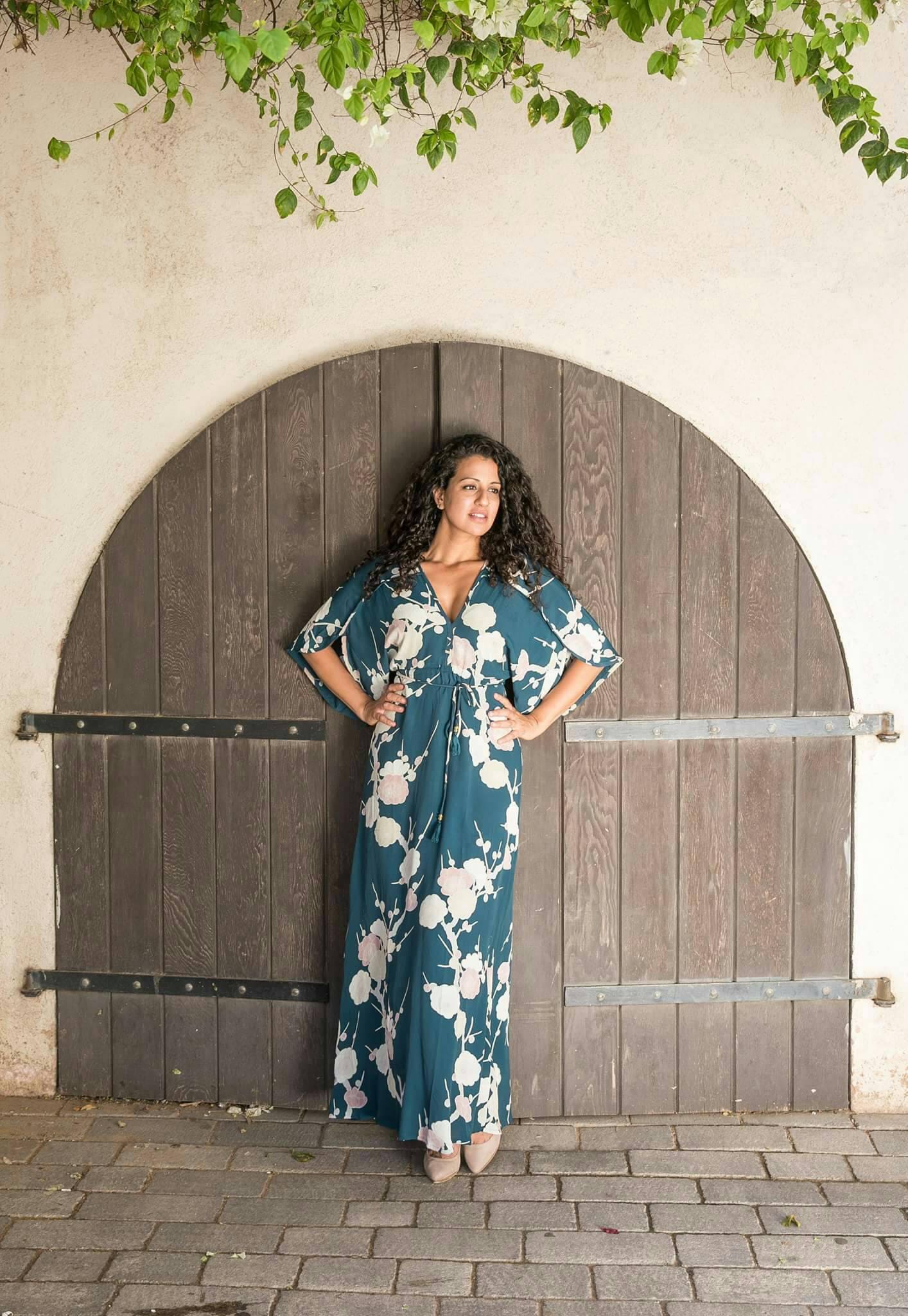Kimono Kleid in Kirschblüte Druck /Maiko Kleid/Viskose/Boho Floral Maxi-Kleid/Boho Chic Kimono Kleid in Kirschblüte Druck /Maiko Kleid/Viskose/Boho Floral Maxi-Kleid/Boho Chic von AMAYAbyML