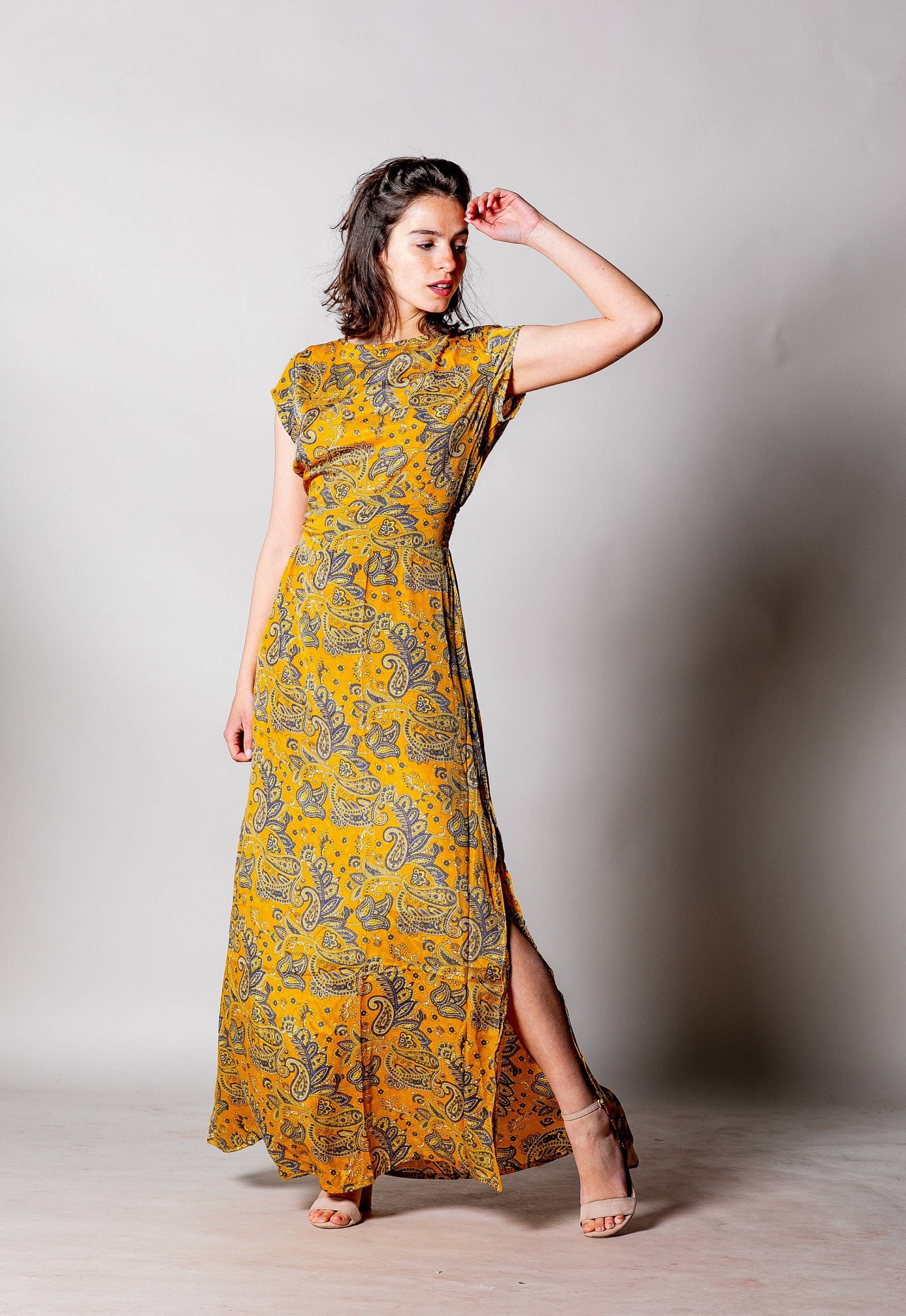 Langes Gelbes Boho Maxikleid Für Frauen Mit Kurzen Ärmeln | Kleid Schlitz Sommer Langes Langes Gelbes Boho Maxikleid Für Frauen Mit Kurzen Ärmeln | Kleid Schlitz Sommer Langes von AMAYAbyML
