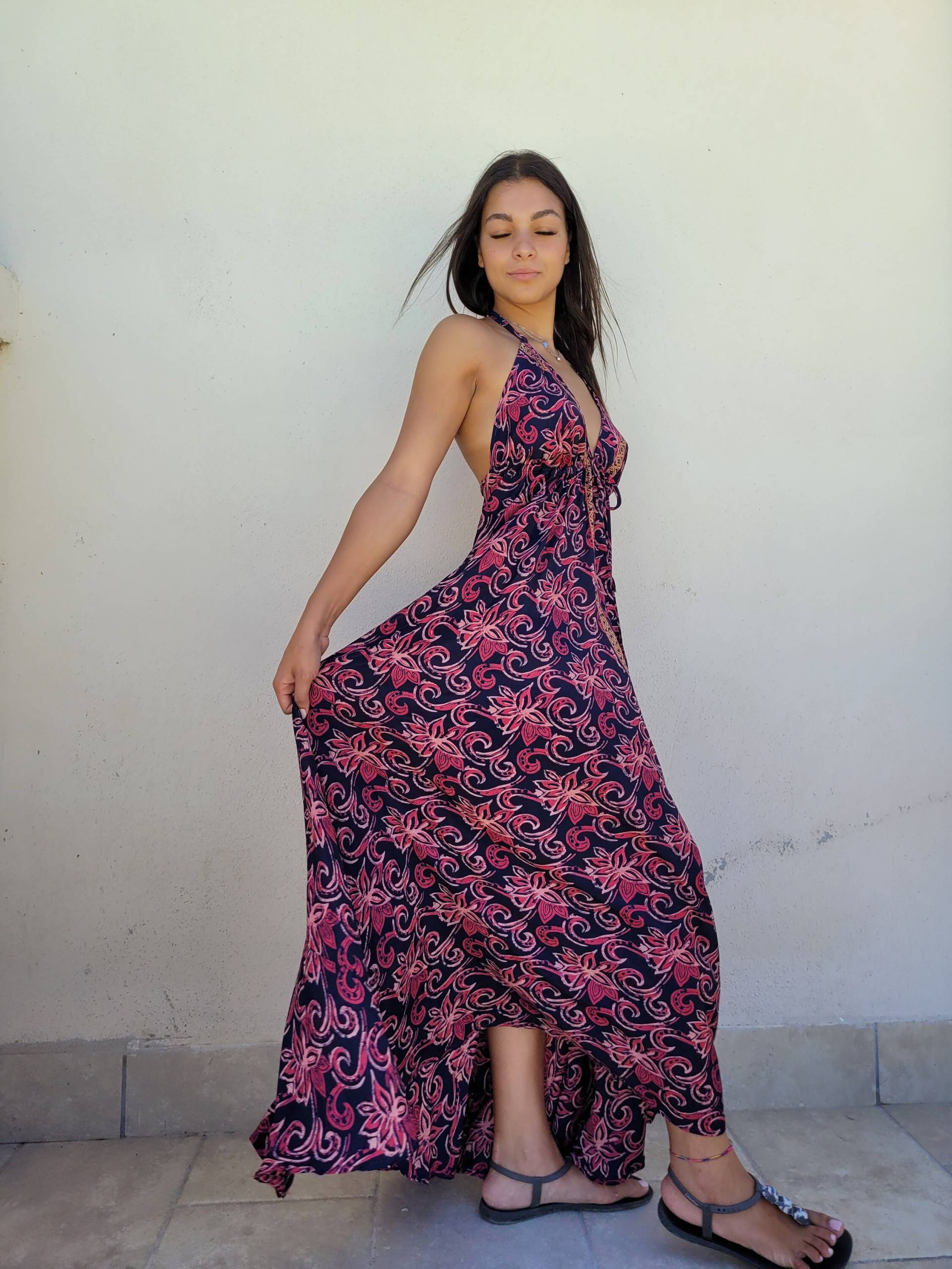 Maxi Kleid Mit Offenem Rücken | Slip Boho Sommerkleid Hippie Style Urlaub Schlitz Maxikleid Maxi Kleid Mit Offenem Rücken | Slip Boho Sommerkleid Hippie Style Urlaub Schlitz Maxikleid von AMAYAbyML