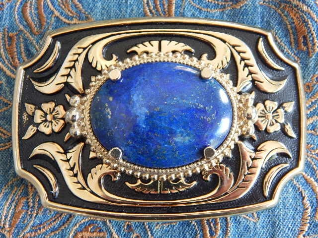 Blaue Lapis Lazuli Stein Gürtelschnalle Gold & Black Metal Western Goth von AMERICANMAGIC