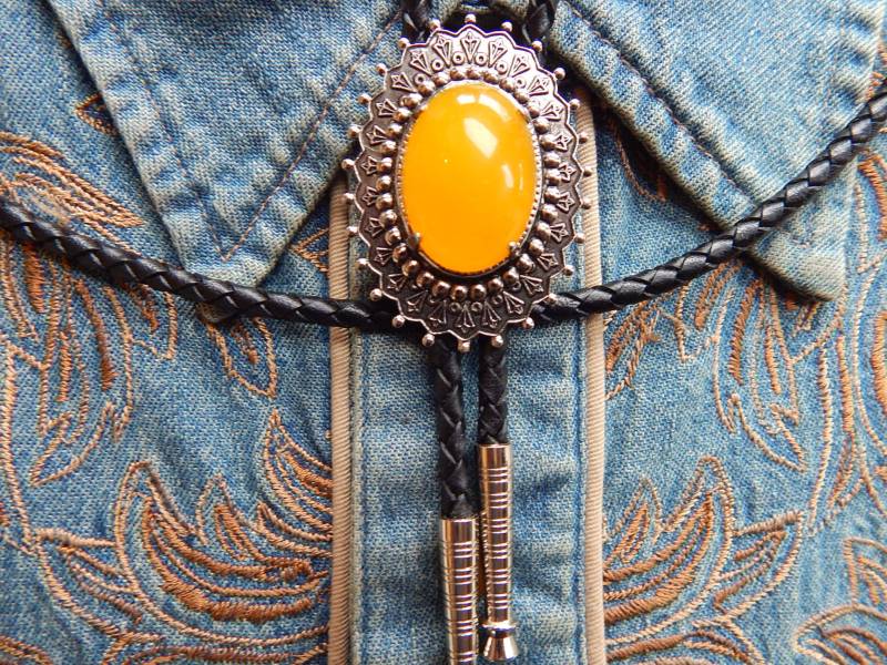 Neue Schöne Gelb Quarz Bolo Schnürsenkel Krawatte Silberfarben Metall Damen Männer Hochzeit Bräutigam Western von AMERICANMAGIC