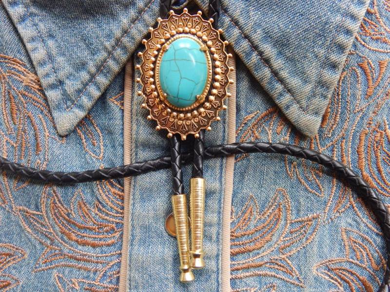 Neue Türkis Farbe Bolo Schnürsenkel Krawatte Goldfarben Metall Hochzeit Bräutigam Damen Männer Western von AMERICANMAGIC