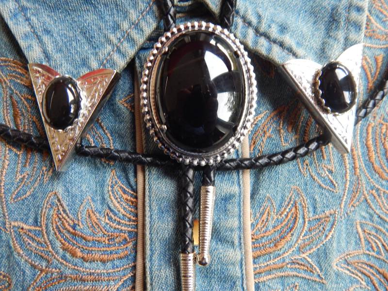 Schwarz Onyx Krawatte & Kragenspitzen Set Westlicher Hochzeitsschmuck von AMERICANMAGIC