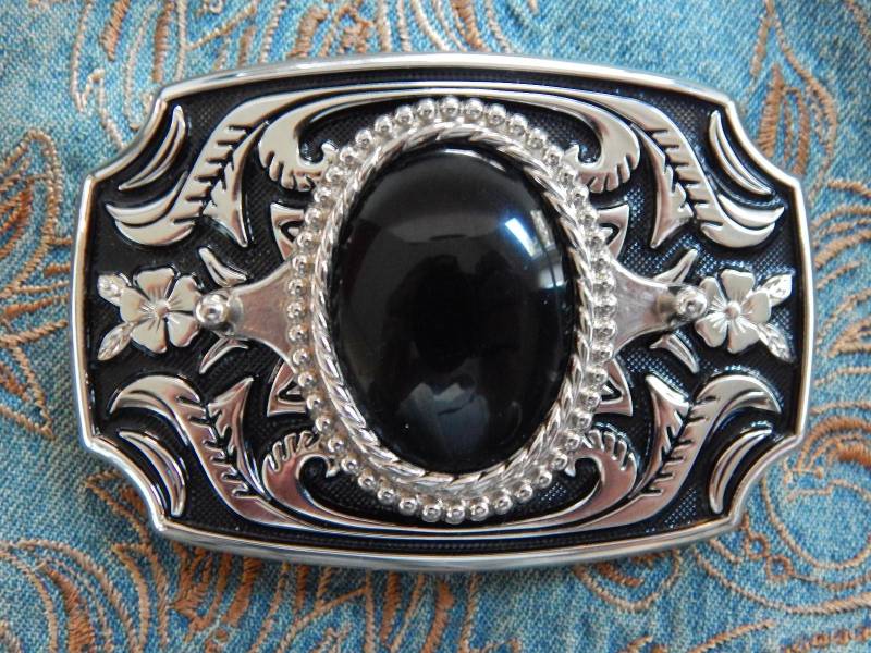 Schwarze Onyx Gürtelschnalle Im Western Goth Stil von AMERICANMAGIC
