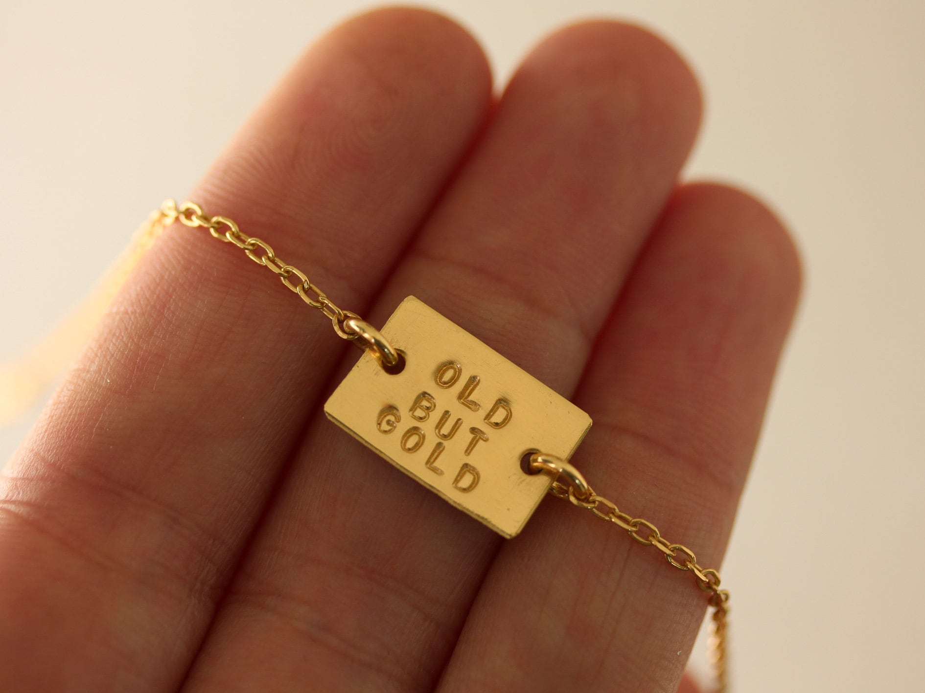 Handgemachtes Armband Aus Sterlingsilber "Old But Gold' Anhänger Handgemachtes Armband Aus Sterlingsilber "Old But Gold' Anhänger von AMEjewels