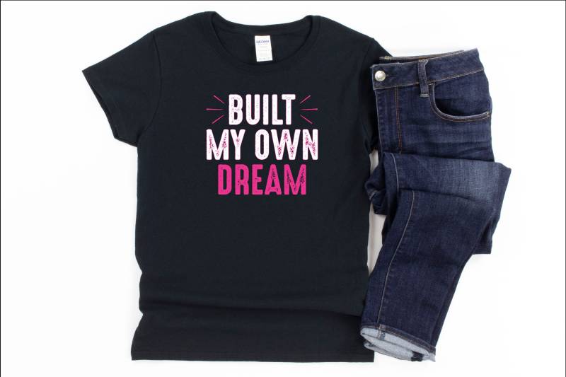 Gebaut Mein Eigener Traum, Womens Empowerment Kurzarm Unisex T-Shirt Cool Tshirt Für Mädchen Ladys Frauen Gebaut Mein Eigener Traum, Womens Empowerment Kurzarm Unisex T-Shirt Cool Tshirt Für Mädchen Ladys Frauen von AMFApparel