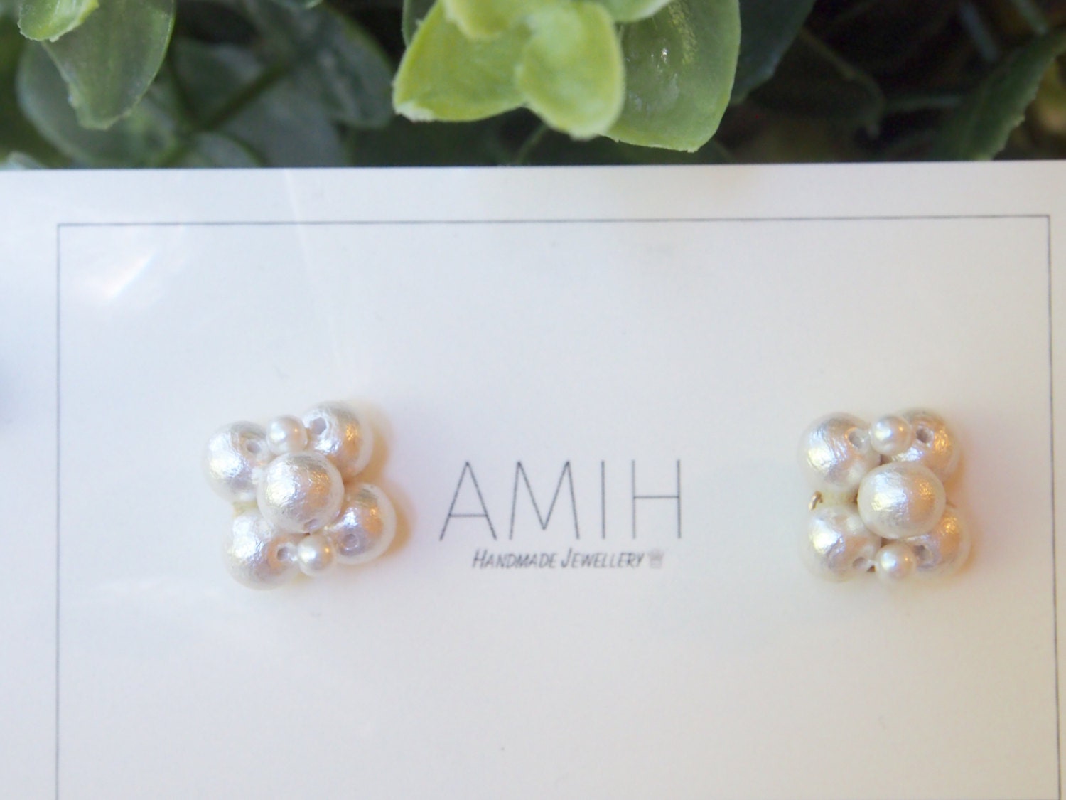 Perlen Cluster Ohrringe, Blume Baumwollperle, Braut Ohrringe Hochzeit Clip Auf, Hypoallergene Leichte Geschenk Perlen Cluster Ohrringe, Blume Baumwollperle, Braut Ohrringe Hochzeit Clip Auf, Hypoallergene Leichte Geschenk von AMIHjewellery