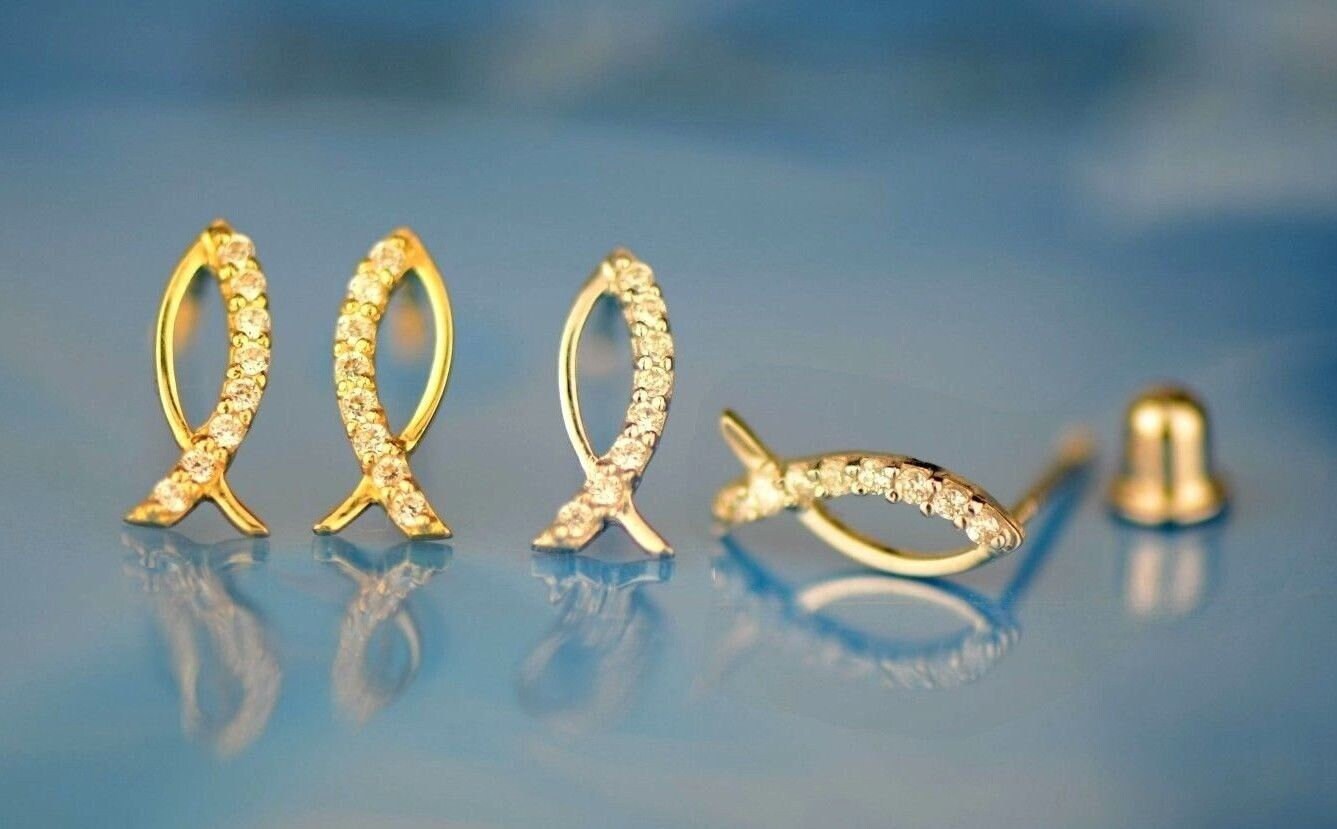 14K Gelb Oder Weißgold Fisch Cz Ohrstecker Mit Schraubverschluss von AMJEWELRYNYC