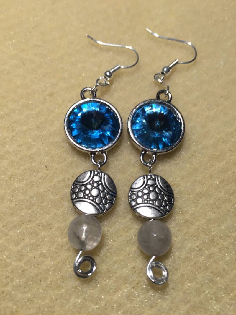 Atemberaubende Blaue Ohrringe Atemberaubende Blaue Ohrringe von AMRossJewelry