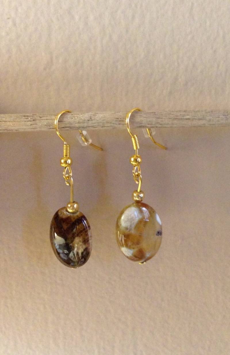 Braune Krabbe Achatohrringe Braune Krabbe Achatohrringe von AMRossJewelry