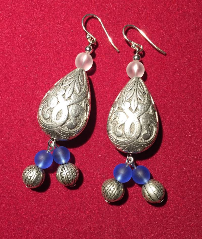 Verzierten Träne Tropfenohrringe Verzierten Träne Tropfenohrringe von AMRossJewelry