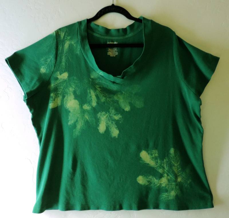 Eco-Print T, Smaragdgrün Mit Gelbgrünen Prints, 2xl, "Feigen" von AMaterialsGirl
