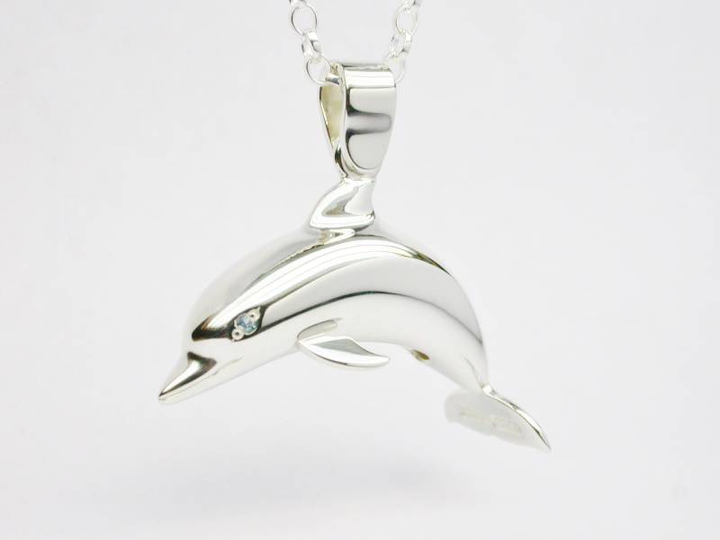 sterling Silber 925 Delfin Anhänger 3D Mit Blau Topas Augen sterling Silber 925 Delfin Anhänger 3D Mit Blau Topas Augen von AMcCJewellery