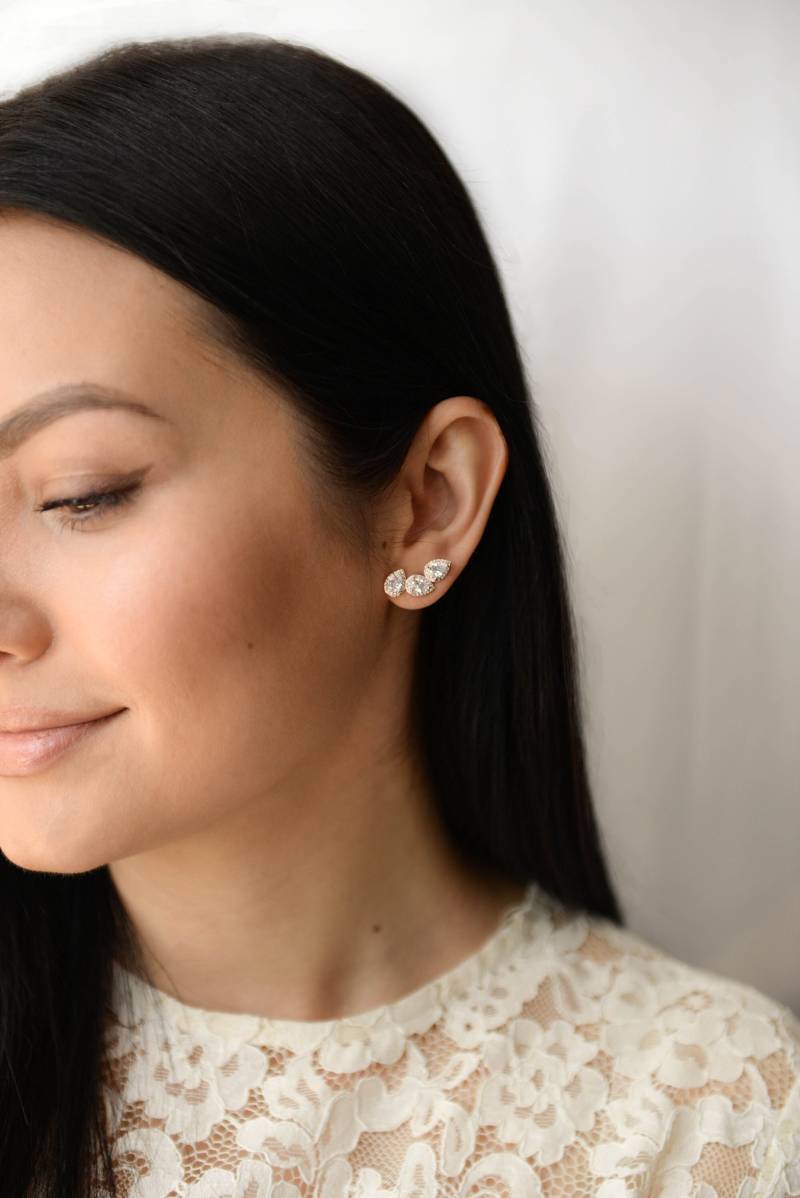 Feine Gold Ohrstecker Blatt & Wassertropfen Design von AMjewelleryUK