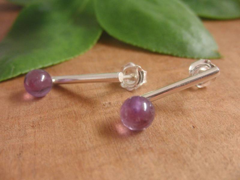 Handgefertigte Sterling Silber Amethyst Ohrringe von AMjewelryStudio