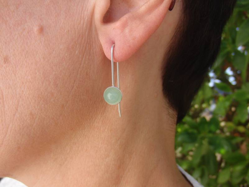 Handgemachte Grüne Aventurin Sterling Silber Ohrringe Moderne Zierliche Schmuckstücke von AMjewelryStudio