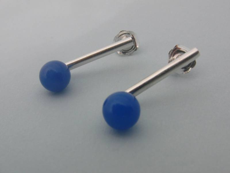 Handgemachte Sterling Silber Blauer Achat Ohrringe Moderner Minimalist Schmuck von AMjewelryStudio