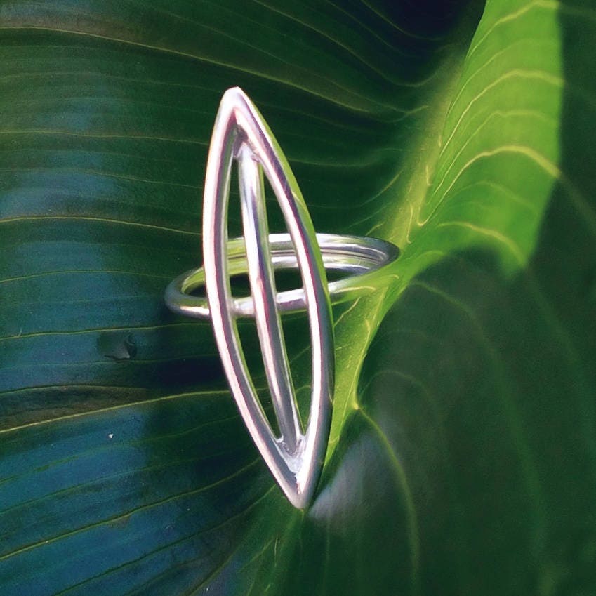 Handgemachte Sterling Silber Statement Ring - Verstellbar Avantgarde Schmuck Handgemachte Sterling Silber Statement Ring - Verstellbar Avantgarde Schmuck von AMjewelryStudio