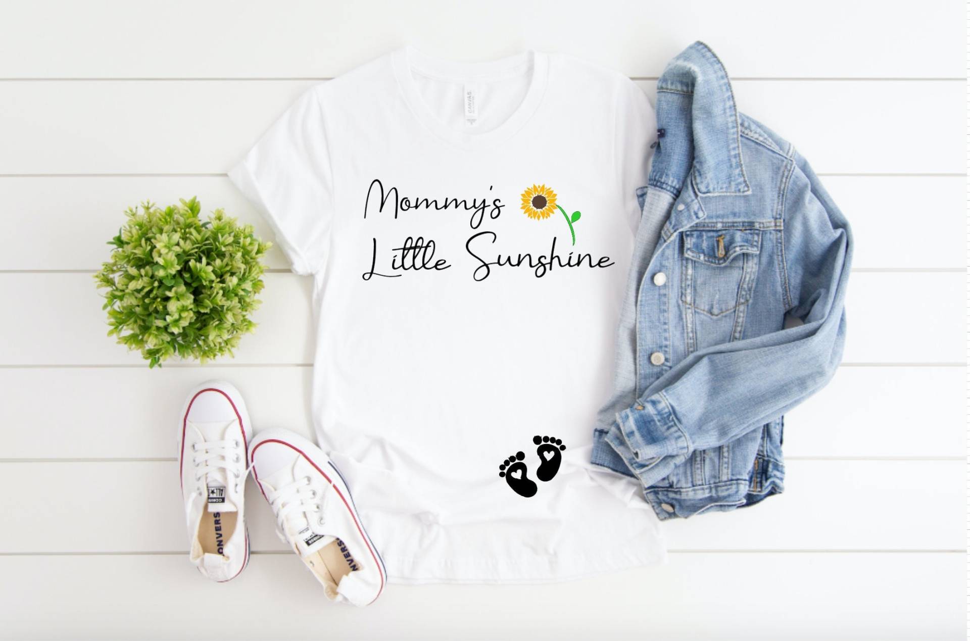 Mommy Es Little Sunshine Umstandsshirt, Süßes Schwangerschaft Ankündigung Shirt, Photo Prop Shirt von AMommysLoveCo