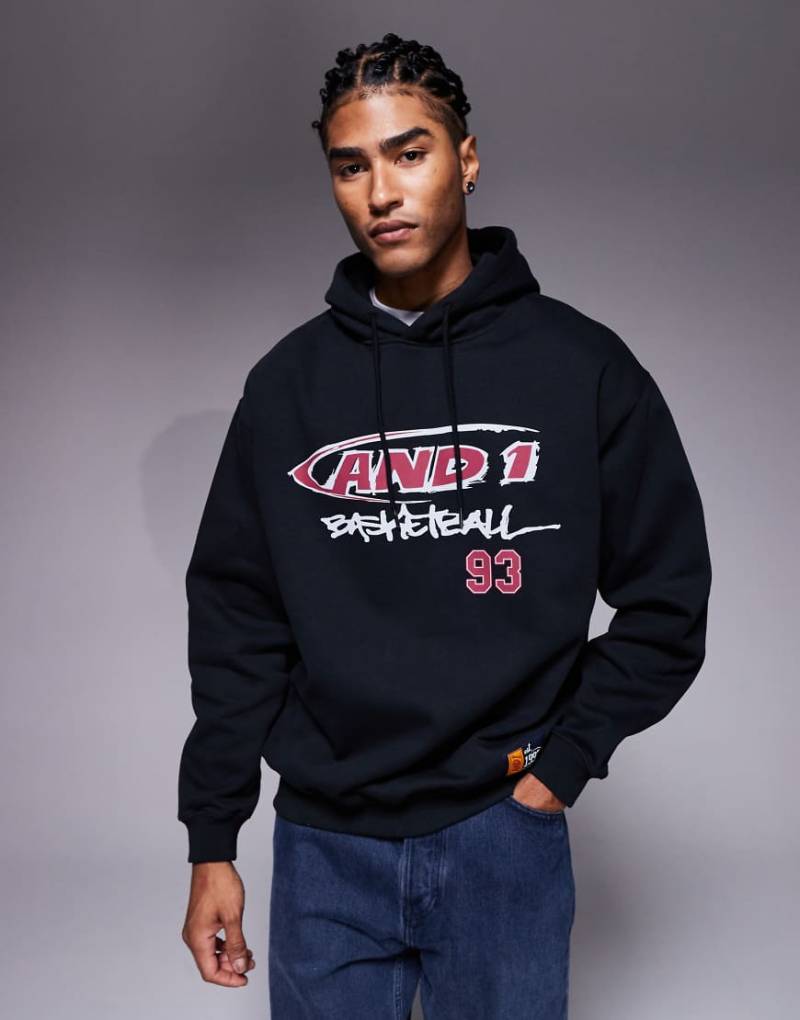 And1 - Kapuzenpullover in Schwarz mit Graffiti-Logografik von AND1