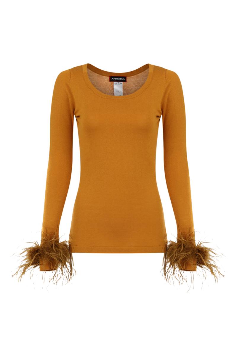 ANDREEVA | Camel Knit Top With Detachable Feather Cuffs | Women's Camel Long sleeve tops von ANDREEVA