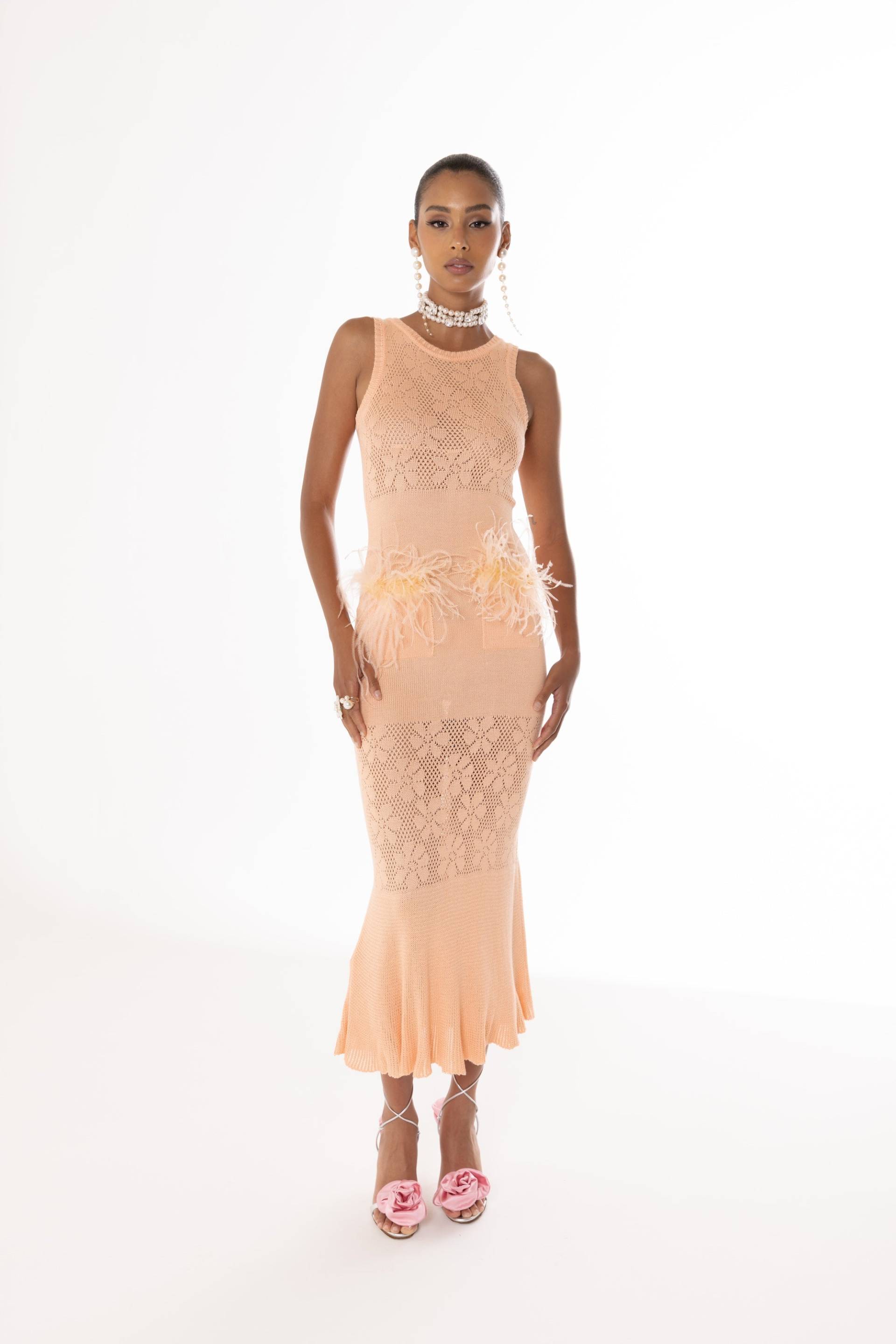 Vanilla Peach Knit Dress With Feathers - Orange - XS - ANDREEVA - Midi dresses Vanilla Peach Knit Dress With Feathers - Orange - XS - ANDREEVA - Midi dresses von ANDREEVA