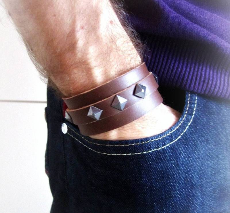 Nietenarmband Leder, Braunes Armreif, Bolzen Lederarmband Männer, Geschenk Für Ihn, Rockmode, Herrenschmuck Nietenarmband Leder, Braunes Armreif, Bolzen Lederarmband Männer, Geschenk Für Ihn, Rockmode, Herrenschmuck von ANFRAcreations