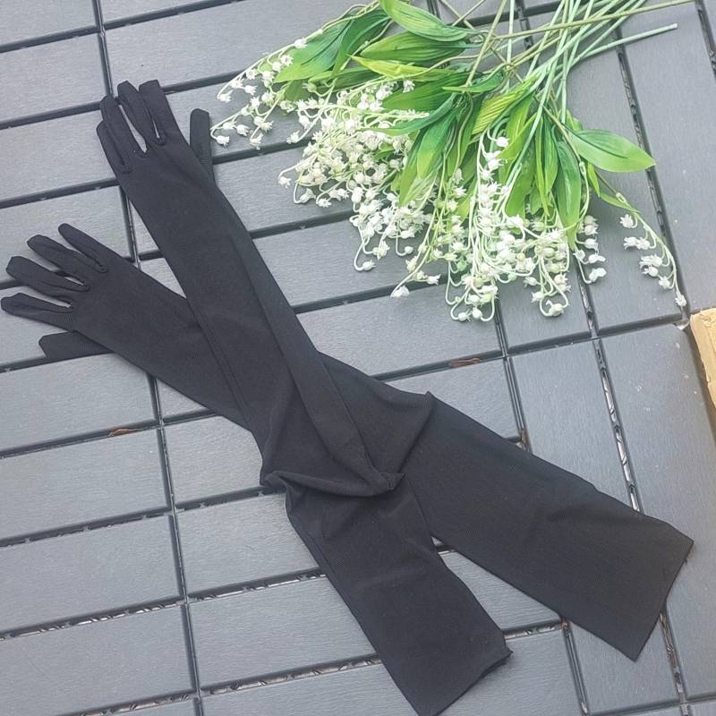 Elegant Long Lace Gloves For Evening Wear - Black Options Available Elegant Long Lace Gloves For Evening Wear - Black Options Available von ANGELENADE