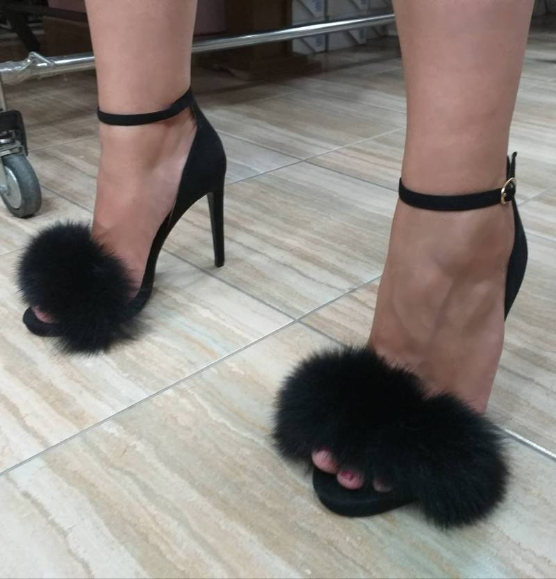 Echter Schwarzer Fuchs Auf High Heels von ANGELLSFURS