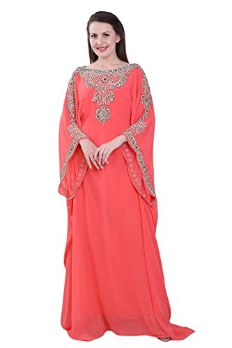 Damen Farasha Besticktes Kaftan Langes Kleid Faux Georgette Ethno, Abend, Braut, Party, Kleid mit Gratis Schal, Koralle,S von ANIIQ