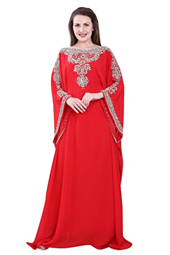 Damen Farasha Besticktes Kaftan Langes Kleid Faux Georgette Ethno, Abend, Braut, Party, Kleid mit Gratis Schal, Rot von ANIIQ