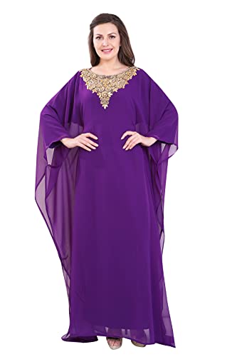 Damen Farasha Besticktes Kaftan Langes Kleid Faux Georgette Ethno, Party, Abend, Braut, Kleid mit Gratis Schal - Lila,S von ANIIQ