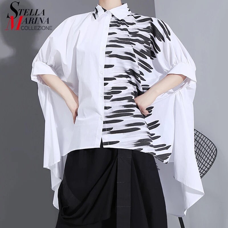 Hipster Korean Button Down Batwing Oversized Bedruckte Bluse von ANJEStudio
