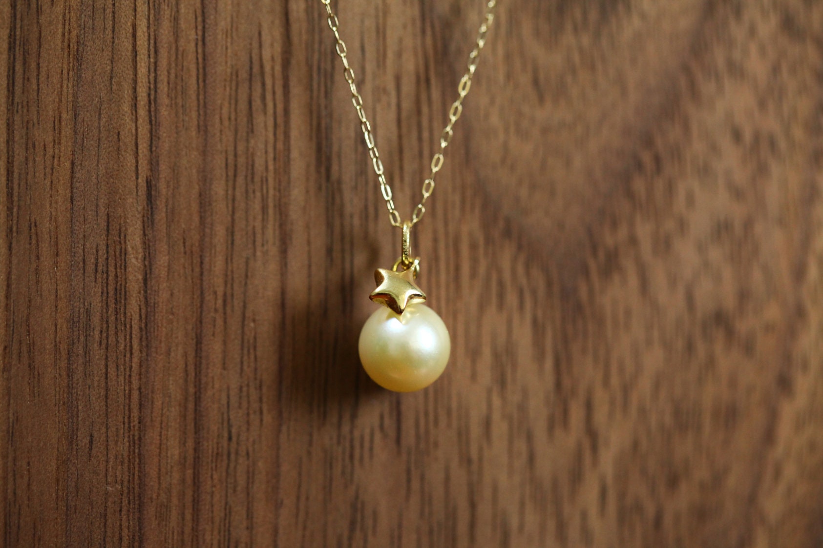 Akoya Cultured Pearl Mit Einem Cute Star Pendant in 14K Solid Gold-14K Gold Necklace-Handmade Jewelry-June Birthstone von ANJOworkshop