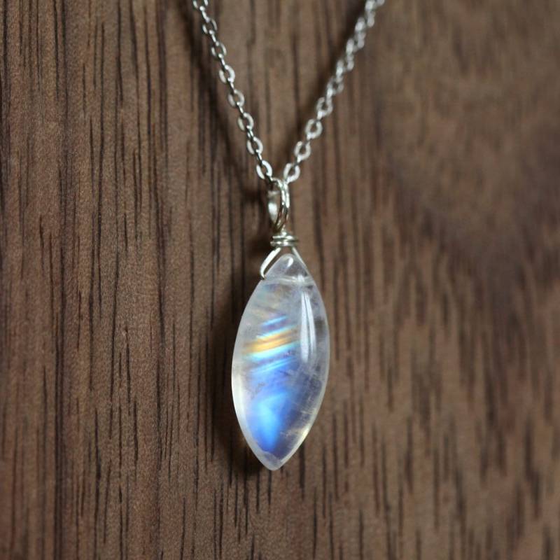 Marquise Mondstein Halskette - 925 Sterling Silber 14K Gold Filled Wire Wrapped Schmuck Regenbogen Blau Juni Geburtsstein Handgemachter von ANJOworkshop