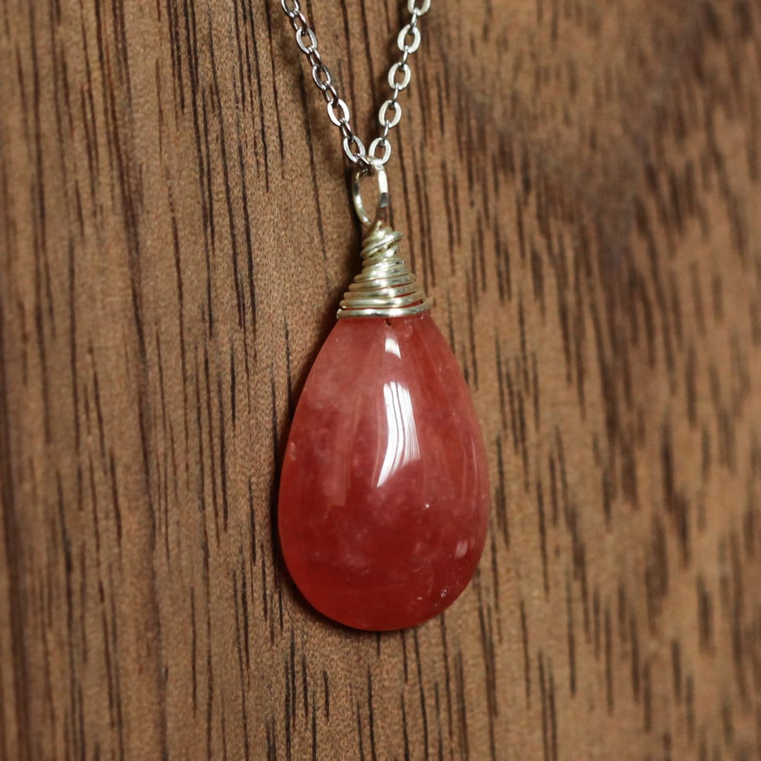 Natürliche Rhodochrosit Halskette in 925 Sterling Silber - Wire Wrapped Tropfen Rosige Anhänger von ANJOworkshop