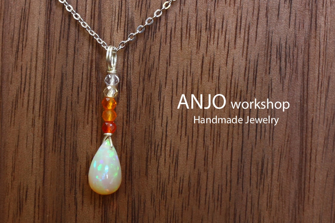 Opal - Handgefertigter Wire Wrapped Edelstein Schmuck Personalisierte Oktober Birthstone Halskette Silber Kristall Anhänger Individuelles Geschenk von ANJOworkshop