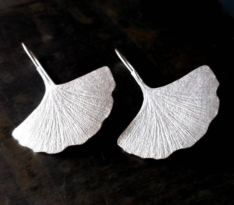 Ginkgo Ohrringe, Blatt Echtes Schmuck, Pflanze Witchy Schmuck Ginkgo Ohrringe, Blatt Echtes Schmuck, Pflanze Witchy Schmuck von ANKIU