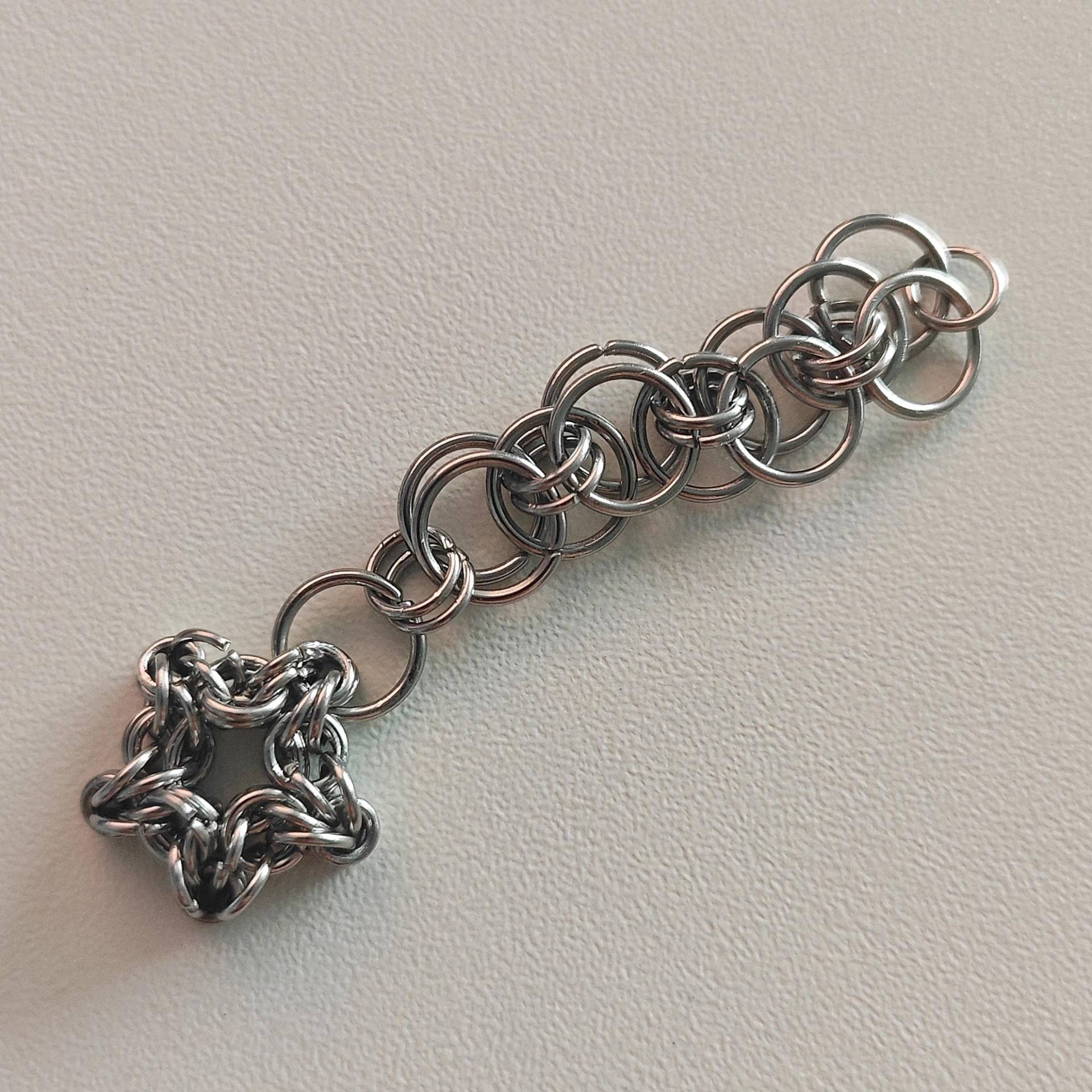 star Keychain | Chainmail star Keychain | Chainmail von ANMAKOartist