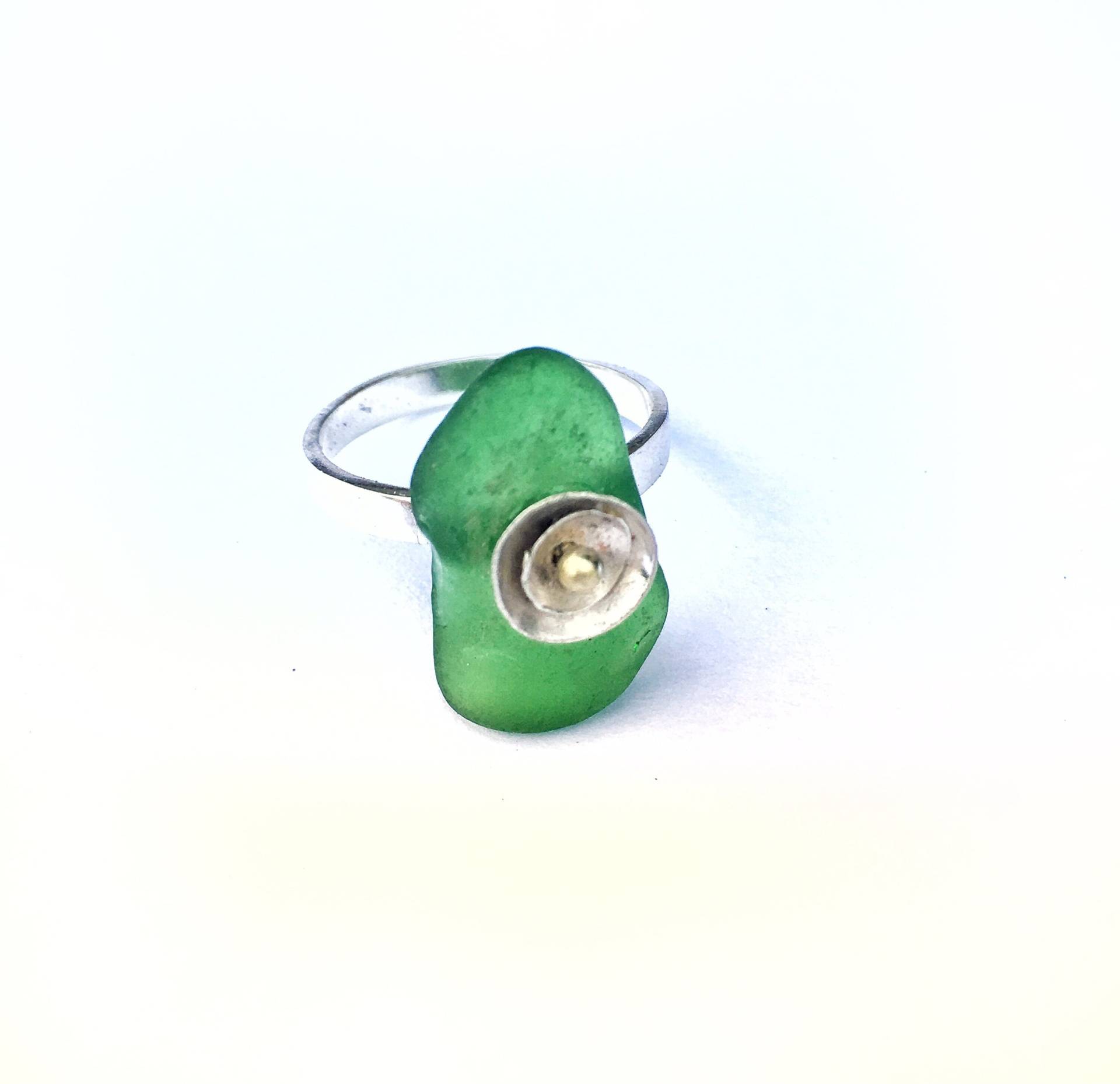Ring Mit Grünem Meereschrystal Und Silber Gold Ring Mit Grünem Meereschrystal Und Silber Gold von ANNAMASSHOP
