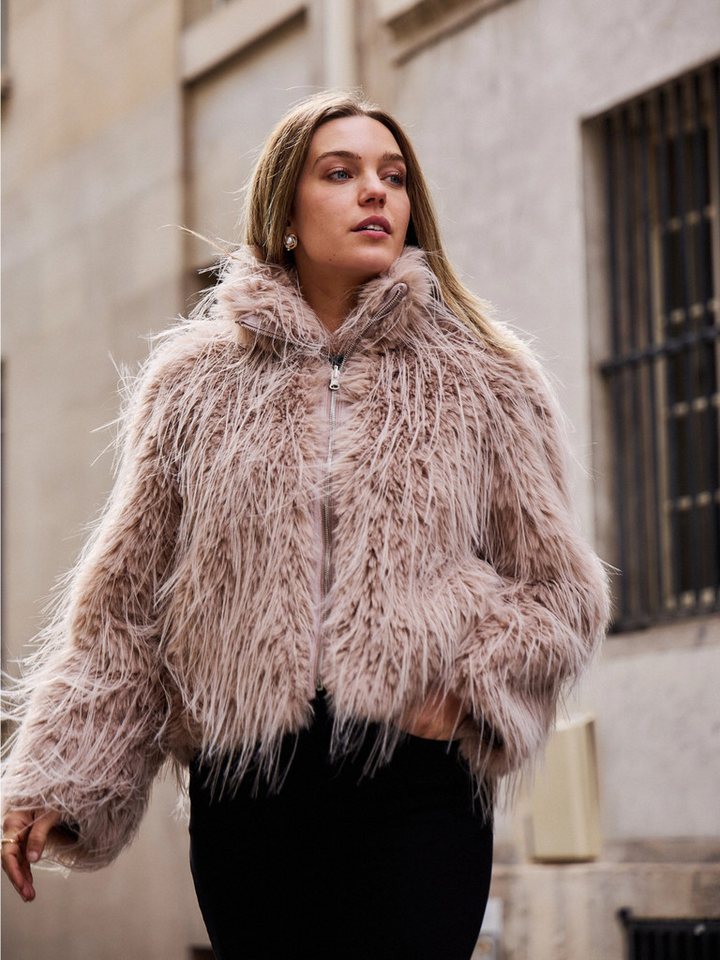 ANNIS Fashion & Accessoires Fellimitatjacke "LOU" (1-St) NEU, Extravagant, super weich von ANNIS Fashion & Accessoires