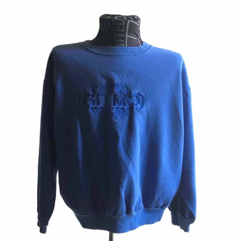 Vintage 90Er Jahre Gitmo Resort Sweatshirt - Blaues Unisex-Pullover Geprägt von ANTIGOs