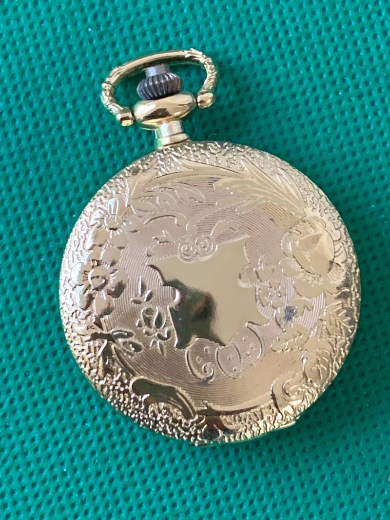 Quarz Volljäger Fob Uhr in Arbeitsauftrag Mit Geprägten Muster & Leerer Kartusche von ANTIQUESandVINTAGEuk