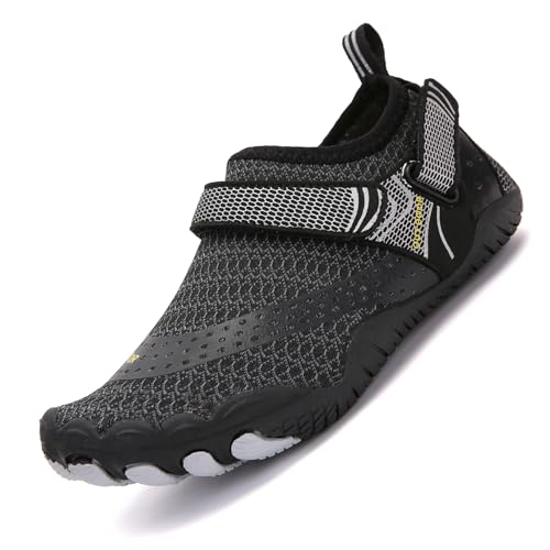 AONEGOLD Barfußschuhe Kinder Leicht Weich Badeschuhe Junge Mädchen Atmungsaktiv Schnell Trocknend Wasserschuhe rutschfest Strandschuhe Aquaschuhe Sportschuhe (Schwarz,35 EU) von AONEGOLD