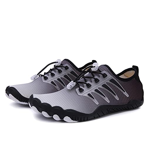 AONETIGER Badeschuhe Herren Wasserschuhe Damen Strandschuhe Sommer Atmungsaktiv Barfußschuhe rutschfeste Schwimmschuhe Surfschuhe Aquaschuhe Fitnessschuhe(Schwarz Grau,43EU) von AONETIGER