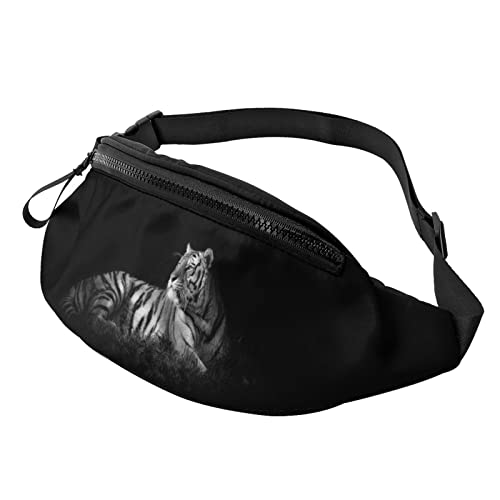 Weißer Tiger, der auf Gras liegt Bauchtasche Sport Casual Hüfttasche für Damen Herren Modisch von AOOEDM