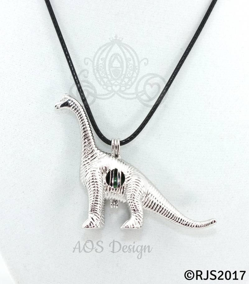 Brontosaurus Perlenkäfig-Halskette Handgemachter Dinosaurier-Charm-Schmuck von AOSDESIGN