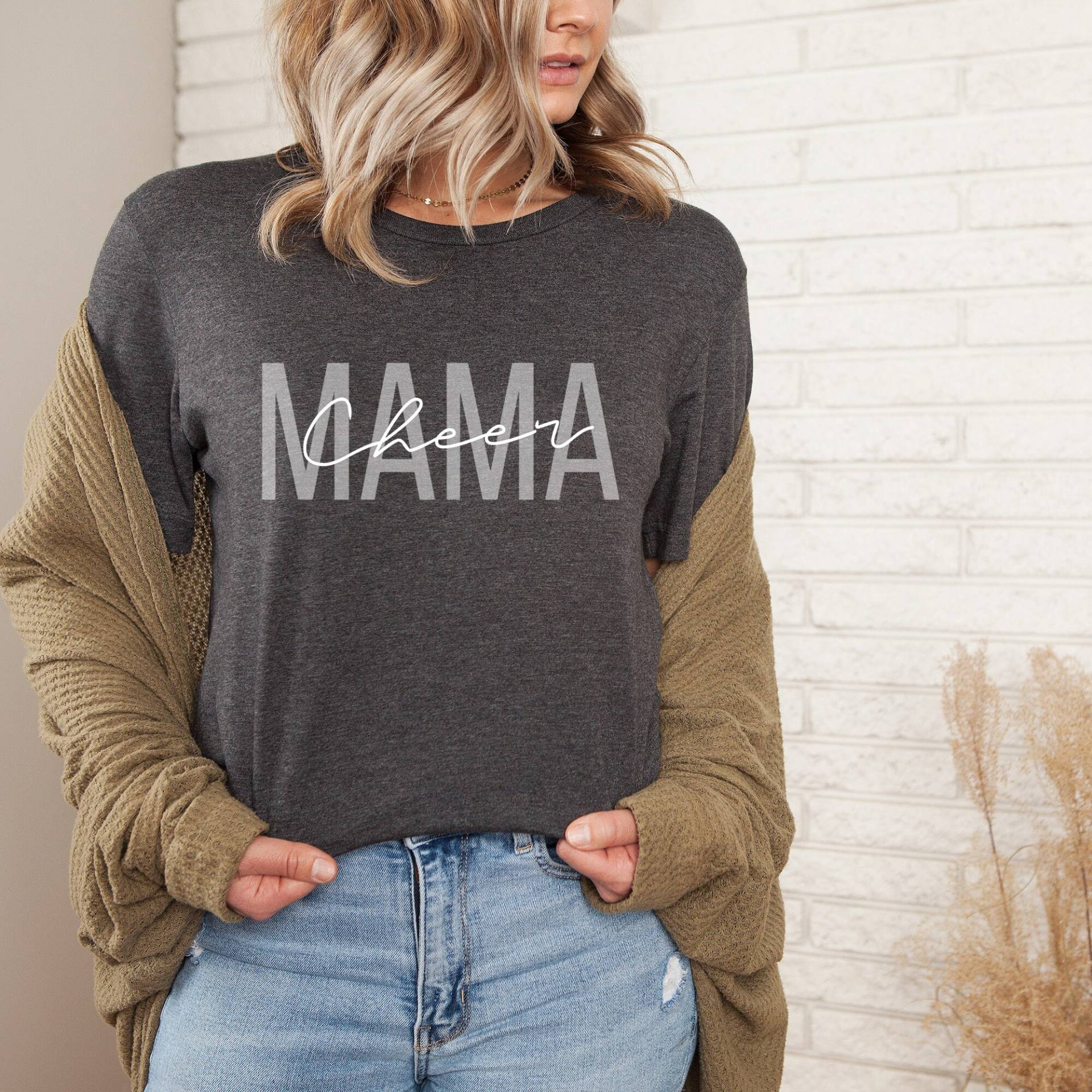 Cheer Mama Shirt, Mom T-Shirt, Mommy Shirts, Spirit Wear, Life Funny Shirt von APComfortPrints